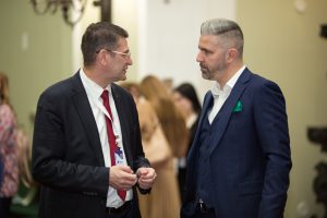Галерея
